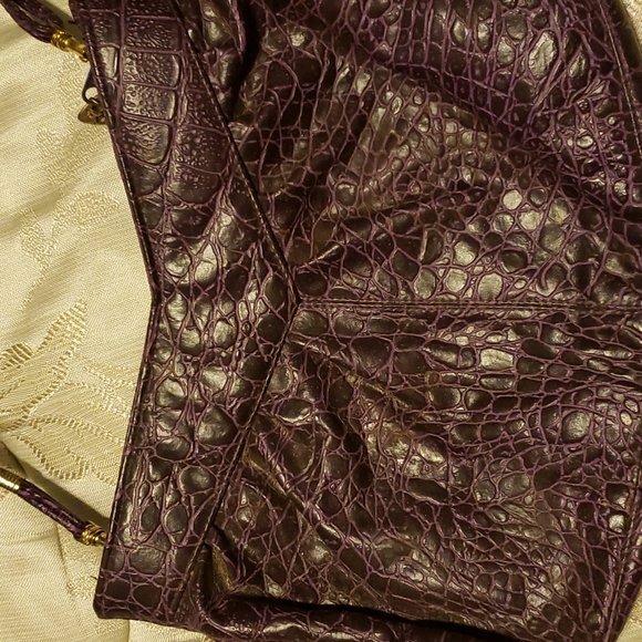 Free with bundle. New cute purple bag. Faux leather - Picture 2 of 5